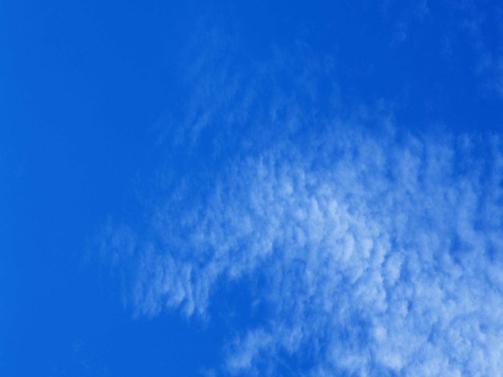 壁纸1600x1200 白云朵朵 蓝天白云壁纸壁纸 蔚蓝天空-蓝天白云壁纸壁纸 蔚蓝天空-蓝天白云壁纸图片 蔚蓝天空-蓝天白云壁纸素材 风景壁纸 风景图库 风景图片素材桌面壁纸