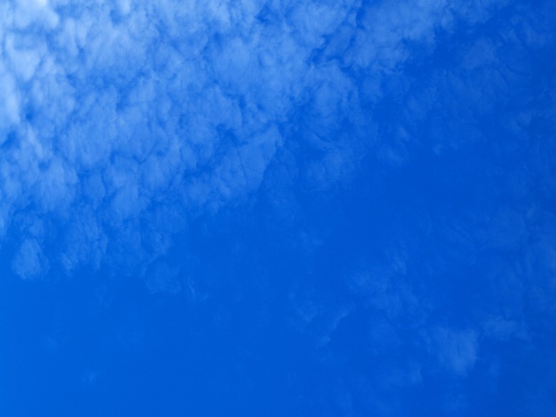壁纸800x600 白云朵朵 蓝天白云壁纸壁纸 蔚蓝天空-蓝天白云壁纸壁纸 蔚蓝天空-蓝天白云壁纸图片 蔚蓝天空-蓝天白云壁纸素材 风景壁纸 风景图库 风景图片素材桌面壁纸