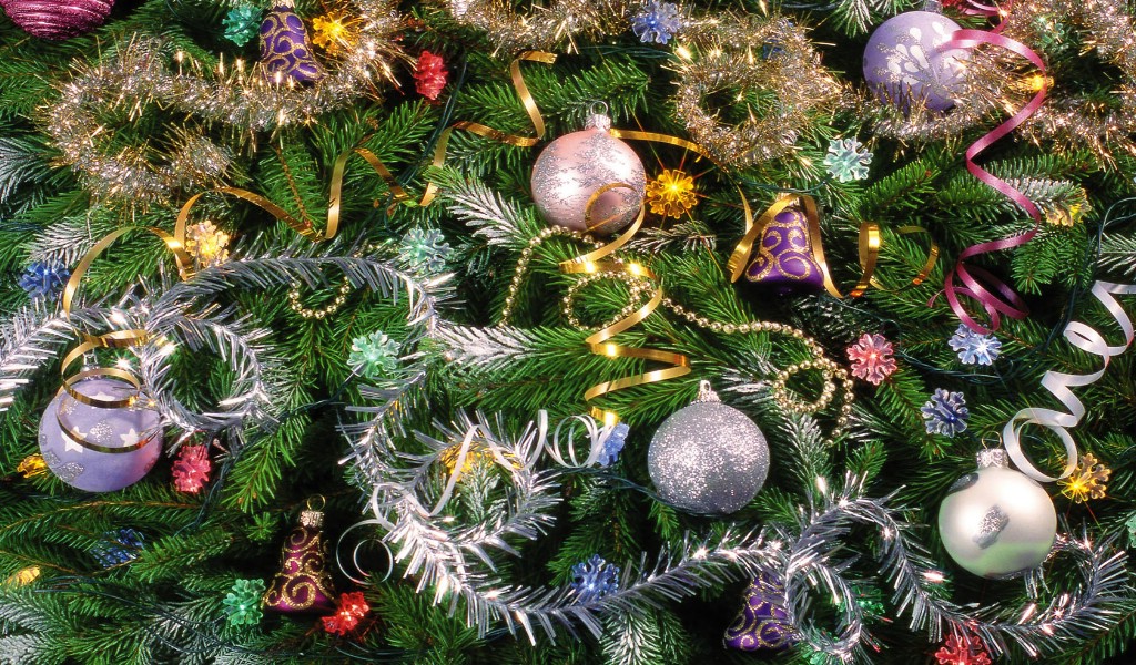 壁紙1024x600五彩圣誕樹壁紙 繽紛圣誕樹掛飾 Colorful Christmas Trees Christmas Trees Decoration Wallpaper壁紙 2007 繽紛圣誕樹裝飾掛件壁紙 2007 繽紛圣誕樹裝飾掛件圖片 2007 繽紛圣誕樹裝飾掛件素材 節(jié)日壁紙 節(jié)日圖庫 節(jié)日圖片素材桌面壁紙