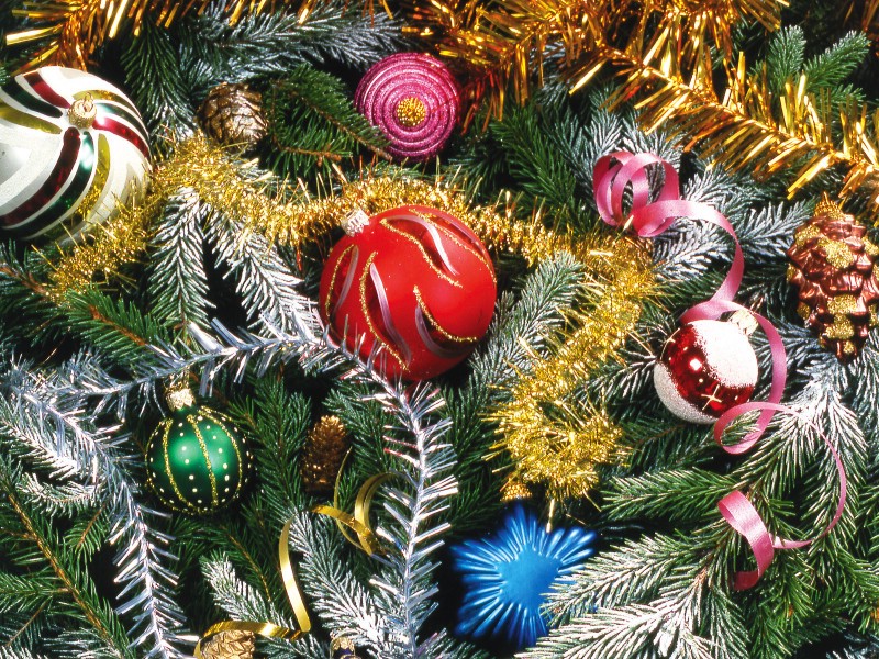 壁紙800x600五彩圣誕樹壁紙 繽紛圣誕樹掛飾 Colorful Christmas Trees Christmas Trees Decoration Wallpaper壁紙 2007 繽紛圣誕樹裝飾掛件壁紙 2007 繽紛圣誕樹裝飾掛件圖片 2007 繽紛圣誕樹裝飾掛件素材 節(jié)日壁紙 節(jié)日圖庫 節(jié)日圖片素材桌面壁紙
