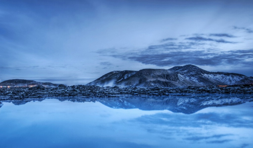 壁纸1024x600 冰岛蓝湖图片 乳蓝色的蓝湖 Blue Lagoon 图片壁纸 HDR 冰岛风光宽屏壁纸壁纸 HDR 冰岛风光宽屏壁纸图片 HDR 冰岛风光宽屏壁纸素材 人文壁纸 人文图库 人文图片素材桌面壁纸