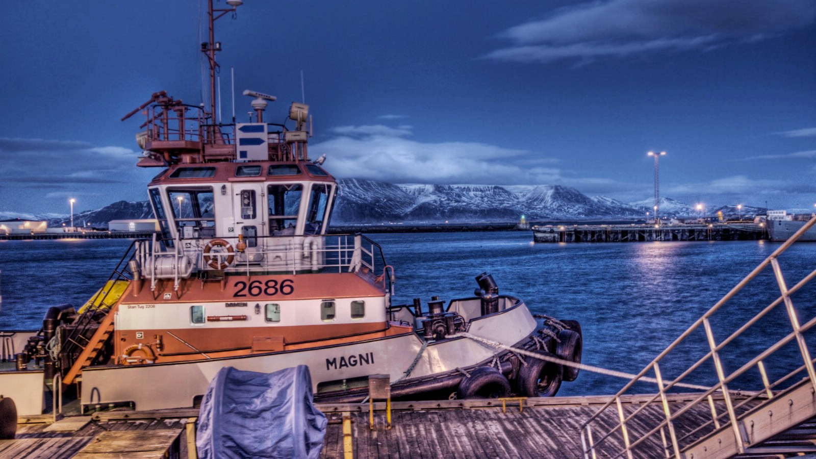 壁纸1600x900 冰岛的捕鲸渔船图片 Iceland 冰岛捕鲸船壁纸壁纸 HDR 冰岛风光宽屏壁纸壁纸 HDR 冰岛风光宽屏壁纸图片 HDR 冰岛风光宽屏壁纸素材 人文壁纸 人文图库 人文图片素材桌面壁纸