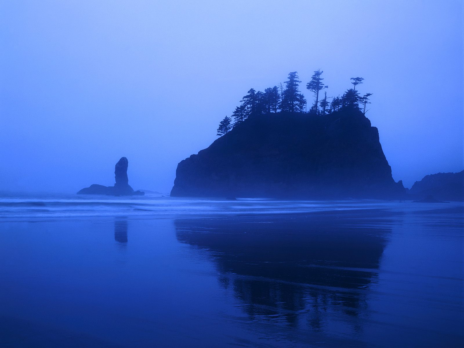 壁纸1600x1200地球瑰宝 大尺寸自然风景壁纸精选 第四辑 Misty Coastline and Sea Stacks 薄雾中的海岸和海蚀柱图片壁纸壁纸 地球瑰宝大尺寸自然风景壁纸精选 第四辑壁纸 地球瑰宝大尺寸自然风景壁纸精选 第四辑图片 地球瑰宝大尺寸自然风景壁纸精选 第四辑素材 风景壁纸 风景图库 风景图片素材桌面壁纸