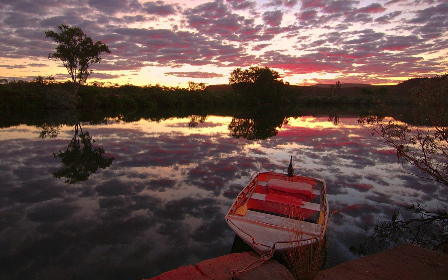 壁纸1440x900地球瑰宝 大尺寸自然风景壁纸精选 第四辑 Sunset Over Chamberlain Rivers El Questro Station Near Kununurra Australia 澳洲 张伯伦河埃尔奎斯特牧场图片壁纸壁纸 地球瑰宝大尺寸自然风景壁纸精选 第四辑壁纸 地球瑰宝大尺寸自然风景壁纸精选 第四辑图片 地球瑰宝大尺寸自然风景壁纸精选 第四辑素材 风景壁纸 风景图库 风景图片素材桌面壁纸