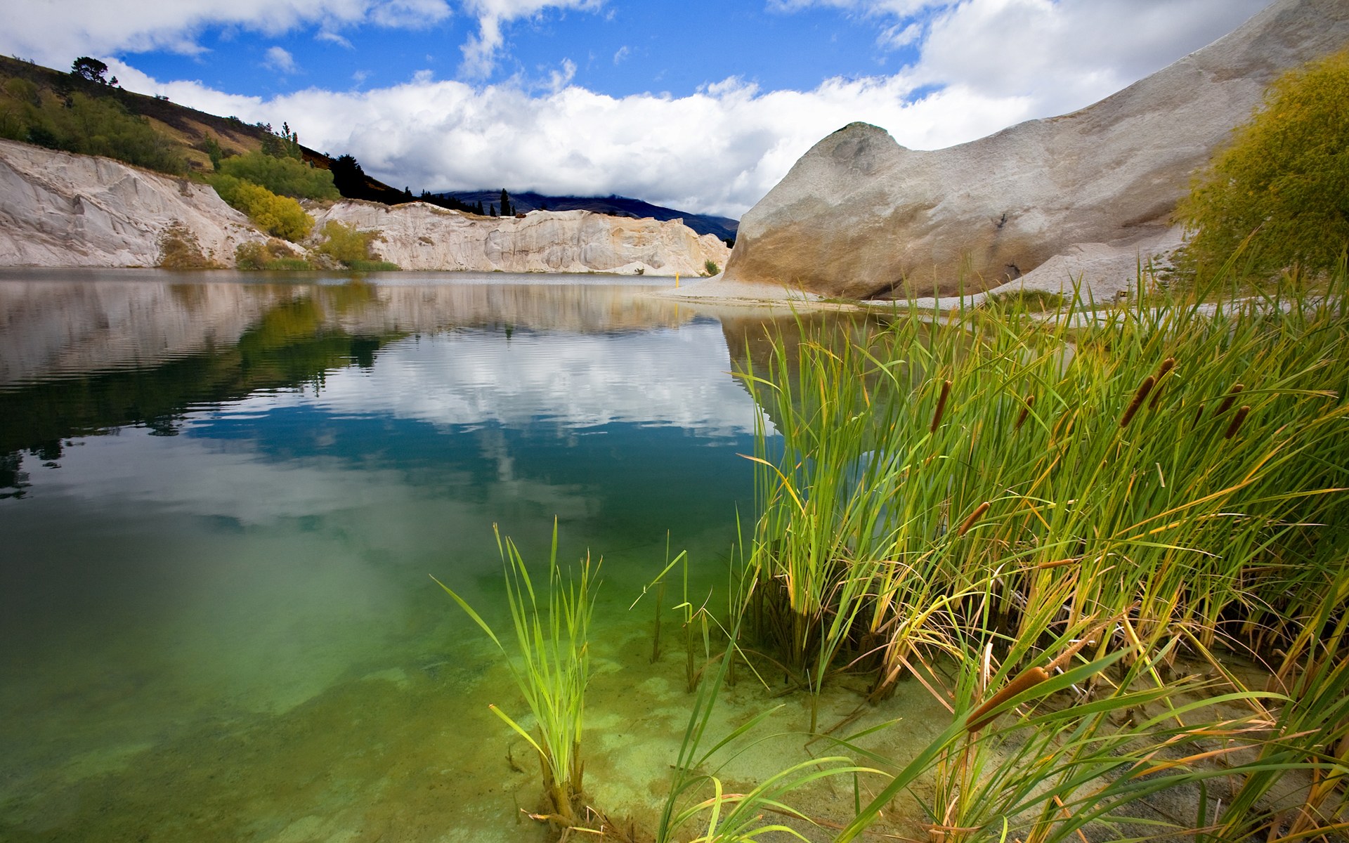 壁纸1920x1200 新西兰 山峰上的湖泊 新西兰皇后镇 Queenstown New Zealand壁纸 新西兰的山水如画壁纸壁纸 新西兰的山水如画壁纸图片 新西兰的山水如画壁纸素材 风景壁纸 风景图库 风景图片素材桌面壁纸