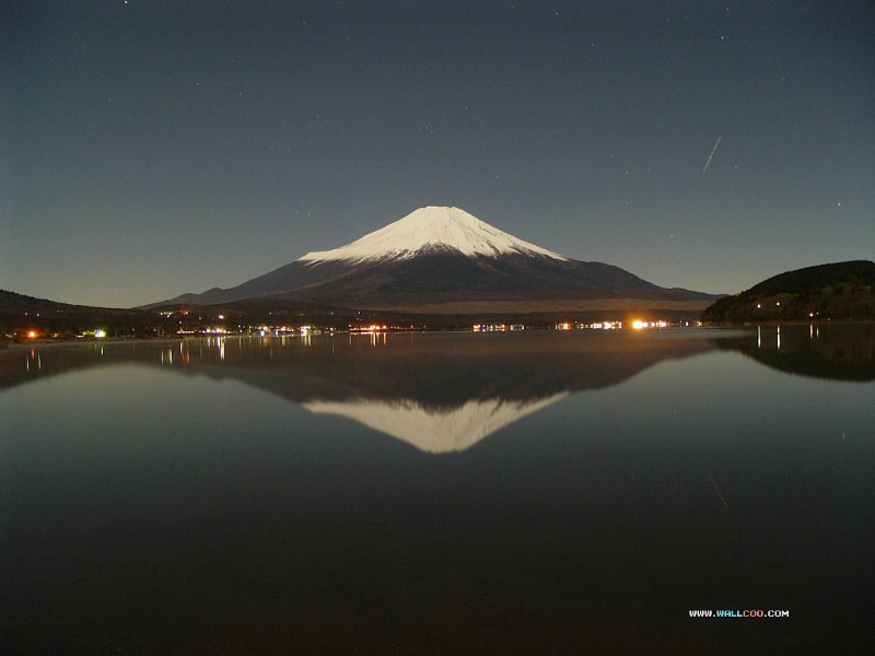 壁纸800x600 富士山夜景摄影壁纸 Night Scene of Fuji Mountian Japan壁纸 夜色富士山 Fuji Mountian Japan壁纸 夜色富士山 Fuji Mountian Japan图片 夜色富士山 Fuji Mountian Japan素材 风景壁纸 风景图库 风景图片素材桌面壁纸