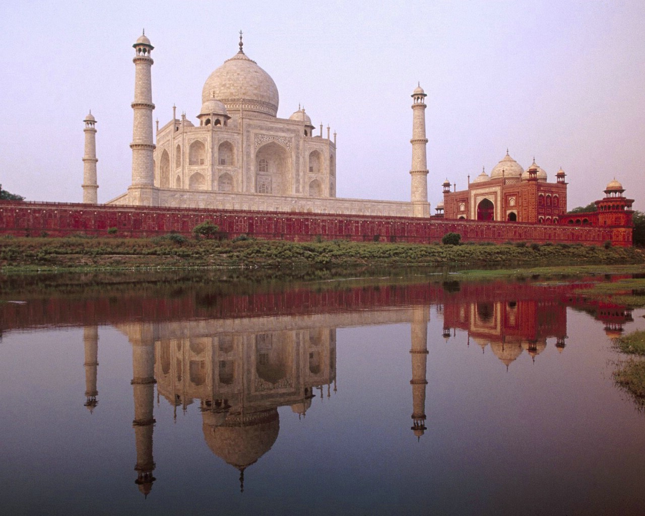 壁纸1280x1024文化之旅 地理人文景观壁纸精选 第一辑 Taj Mahal Agra Uttar Pradesh India 印度阿格拉 泰姬陵图片壁纸壁纸 文化之旅地理人文景观(一)壁纸 文化之旅地理人文景观(一)图片 文化之旅地理人文景观(一)素材 人文壁纸 人文图库 人文图片素材桌面壁纸
