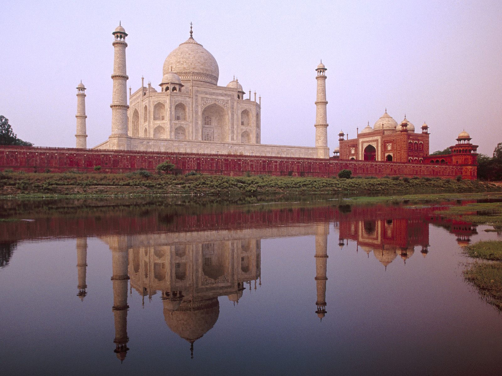 壁纸1600x1200文化之旅 地理人文景观壁纸精选 第一辑 Taj Mahal Agra Uttar Pradesh India 印度阿格拉 泰姬陵图片壁纸壁纸 文化之旅地理人文景观(一)壁纸 文化之旅地理人文景观(一)图片 文化之旅地理人文景观(一)素材 人文壁纸 人文图库 人文图片素材桌面壁纸