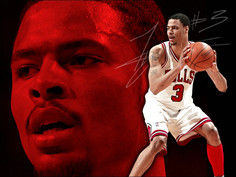 壁纸800x600NBA壁纸  前公牛队NO 3 泰森 钱德勒壁纸 Tyson Chandler Desktop壁纸 芝加哥公牛队官方桌面壁纸壁纸 芝加哥公牛队官方桌面壁纸图片 芝加哥公牛队官方桌面壁纸素材 体育壁纸 体育图库 体育图片素材桌面壁纸